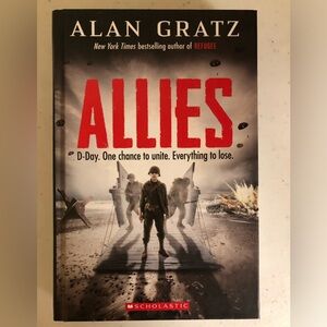 ⭐️Five $5 items for $15⭐️ Scholastic 'Allies' Hardcover book